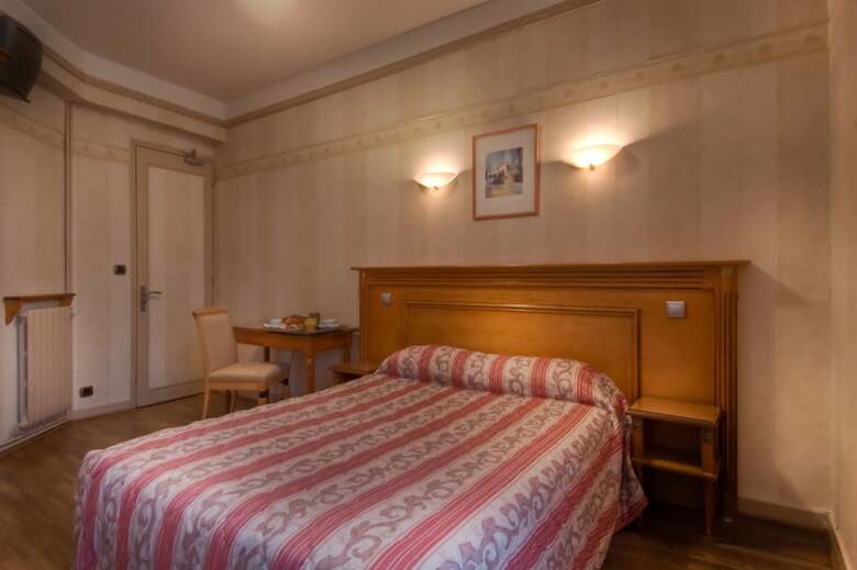 Hotel H�tel Au Royal Cardinal