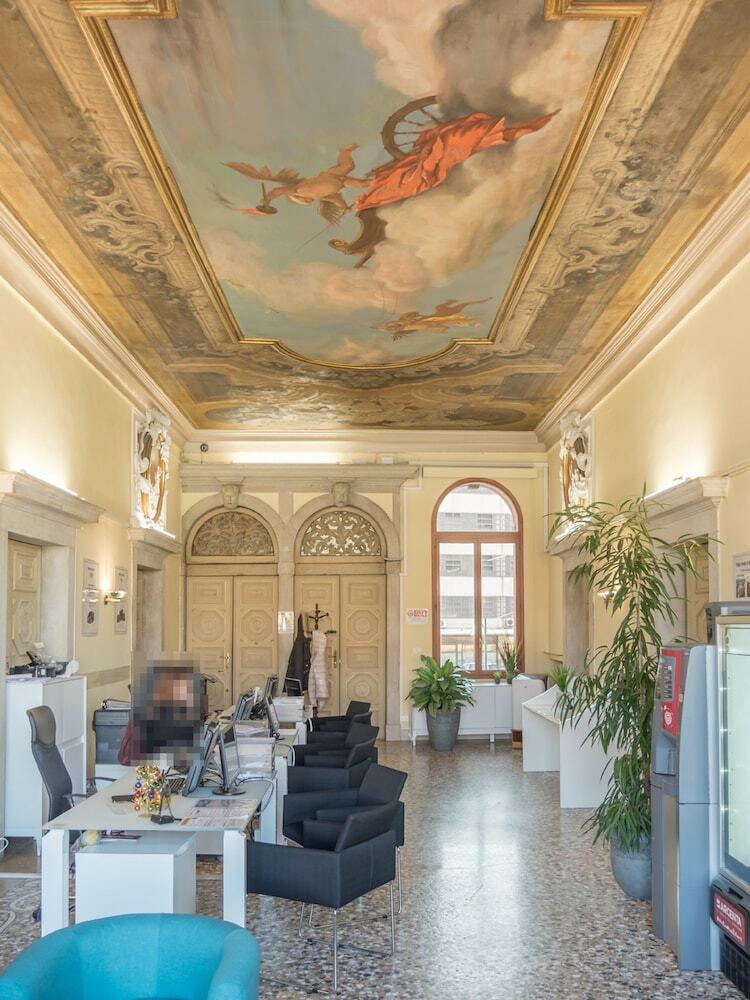Accademia Charm Apartments