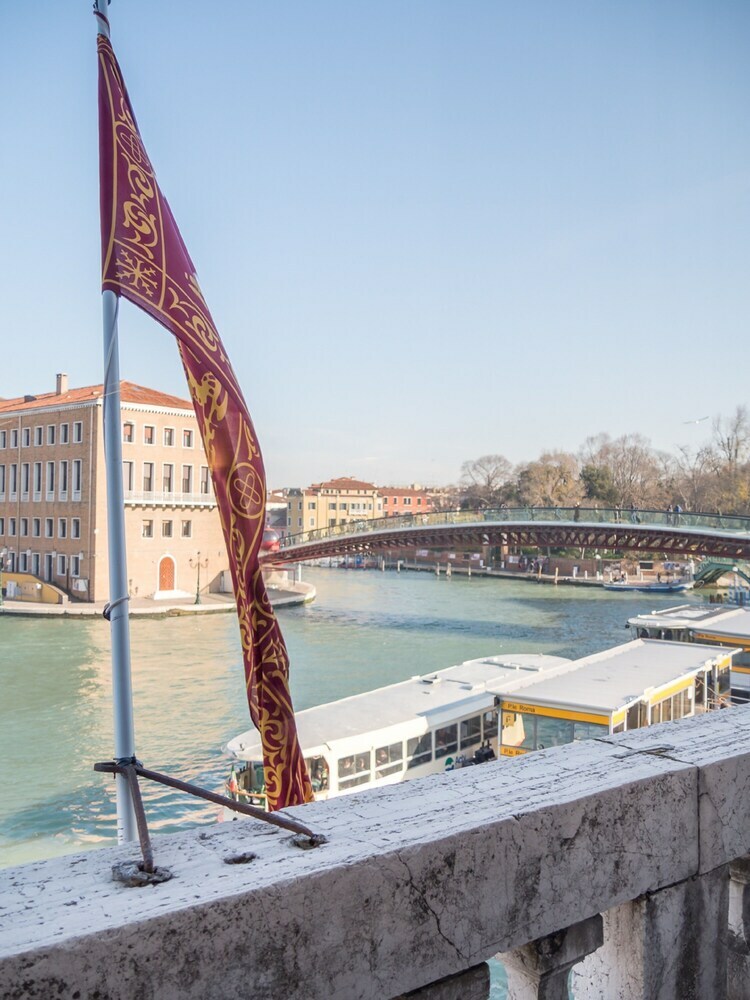 Accademia Charm Apartments