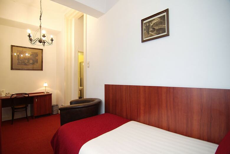 Hotel Parklane