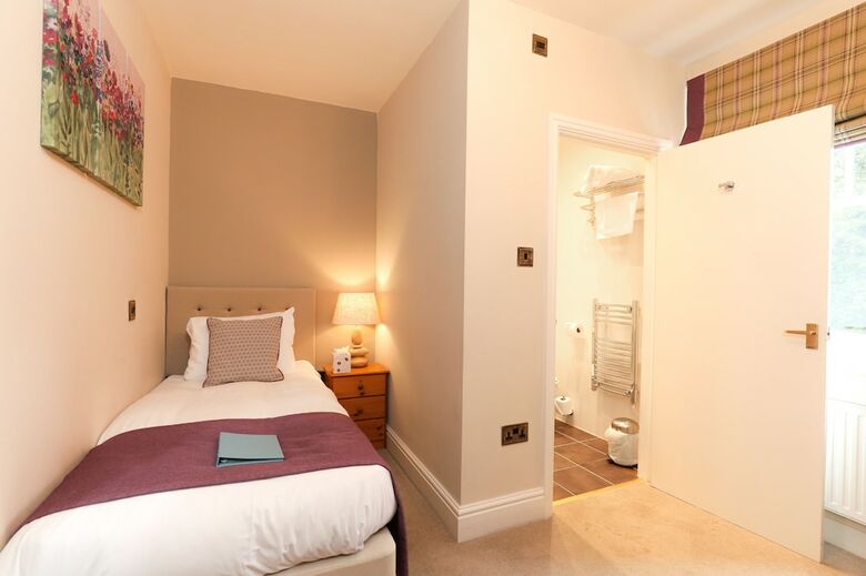 St Andrews Town Hotel