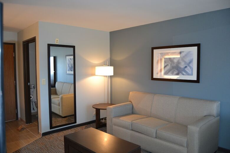 Hotel Wingate By Wyndham Wisconsin Dells