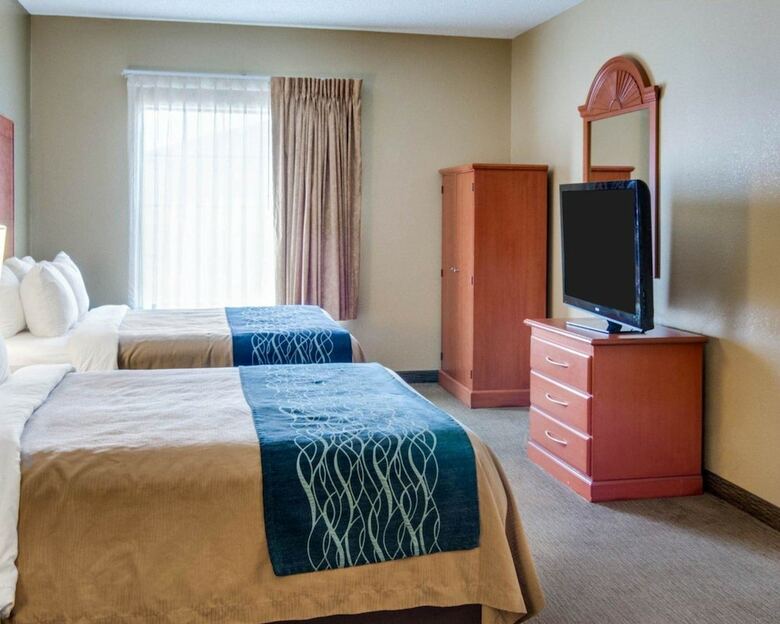 Hotel Comfort Inn & Suites