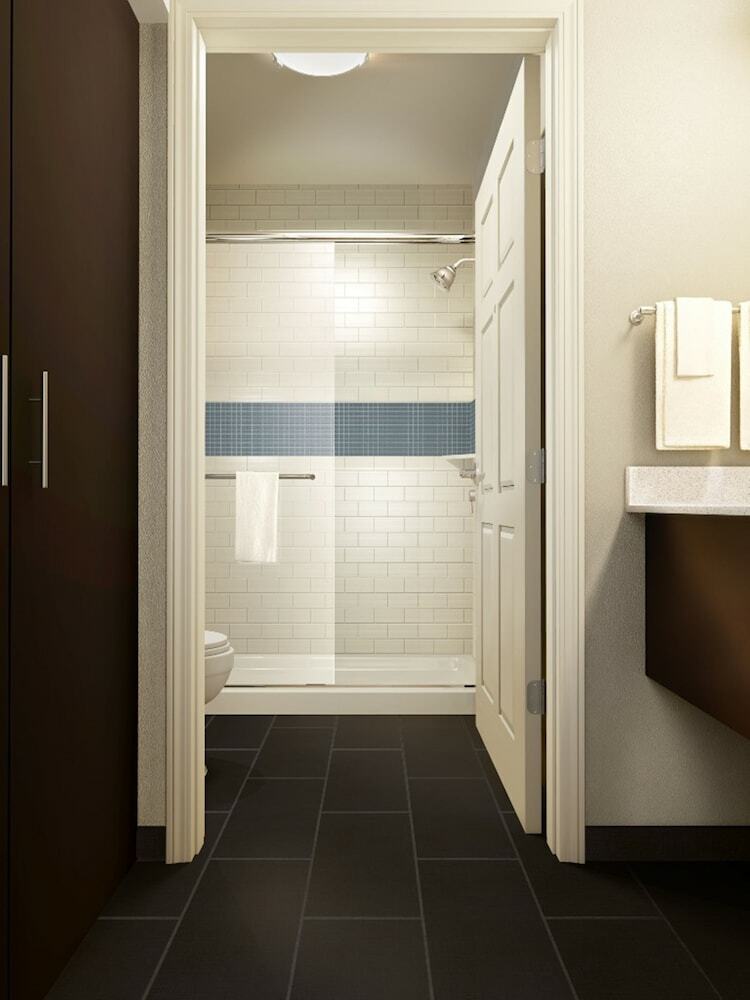 Hotel Staybridge Suites Dearborn Mi