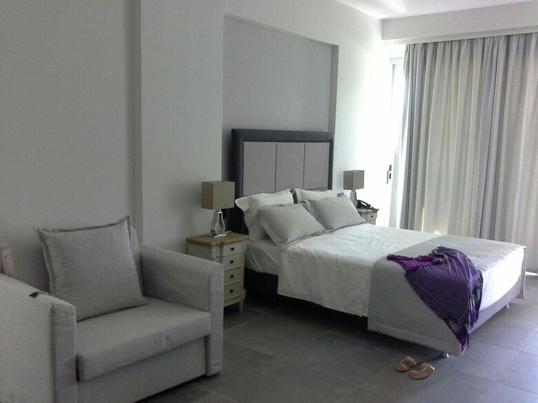 Astra Village Hotel Suites