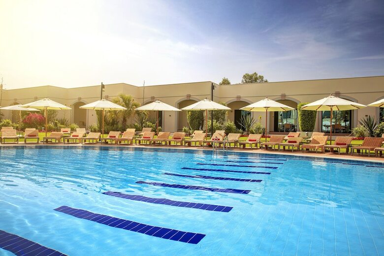 Hotel Al Ain Rotana