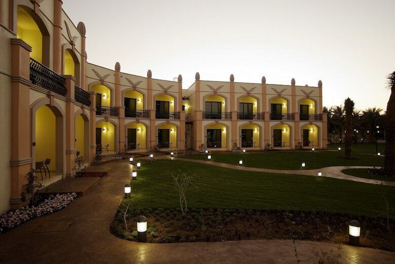 Hotel Al Ain Rotana