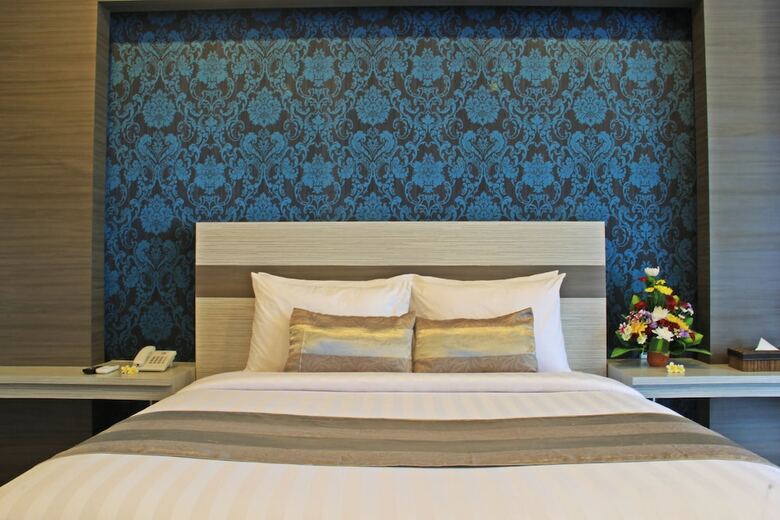Hotel Transera Kamini Legian