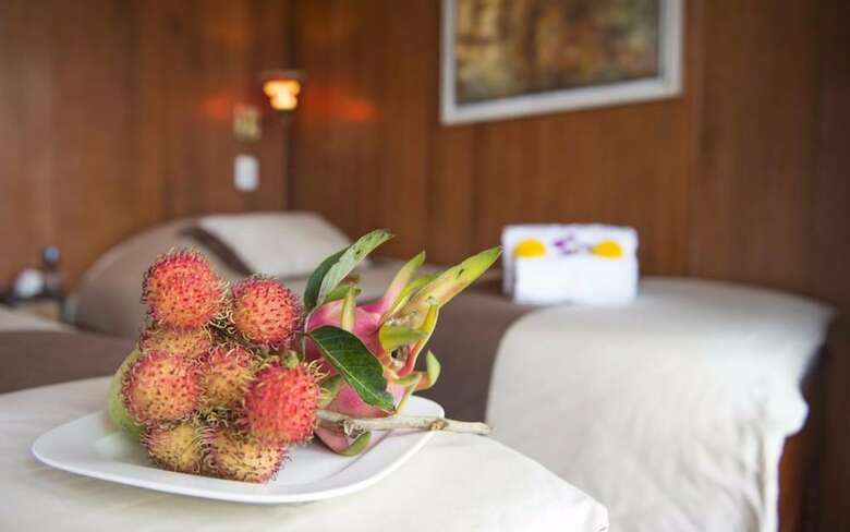 Hotel L'amant Cruise