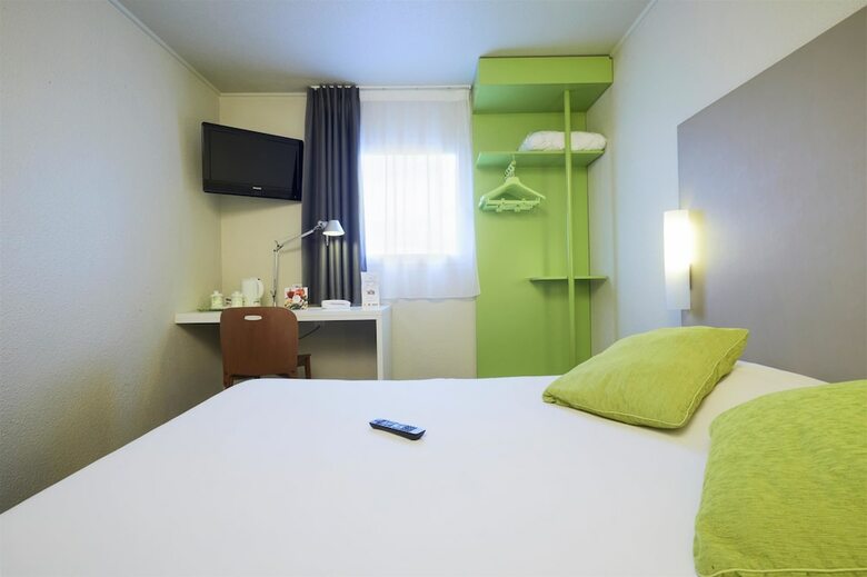 Hotel H�tel Campanile Argenteuil