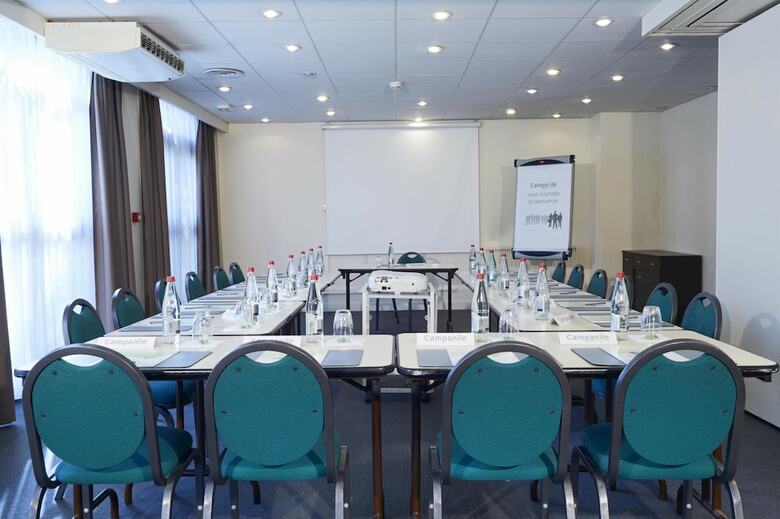 Hotel H�tel Campanile Argenteuil