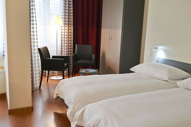 Aparthotel Congress Apartments By Hotel Du Commerce