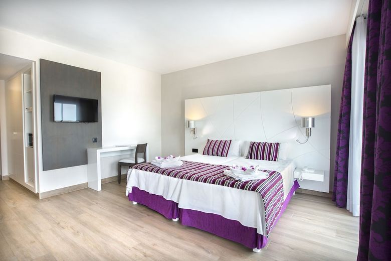 Mar Hotels Playa de Muro Suites - All Inclusive