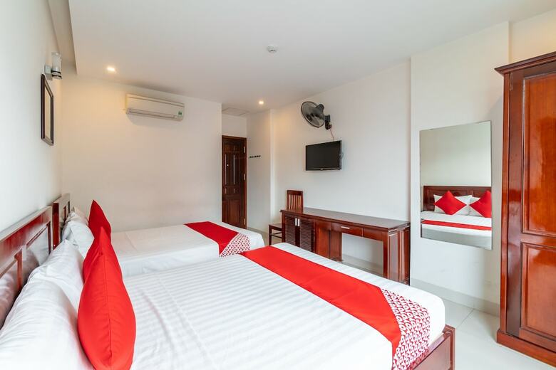 Oyo 389 Gold Summer Hotel