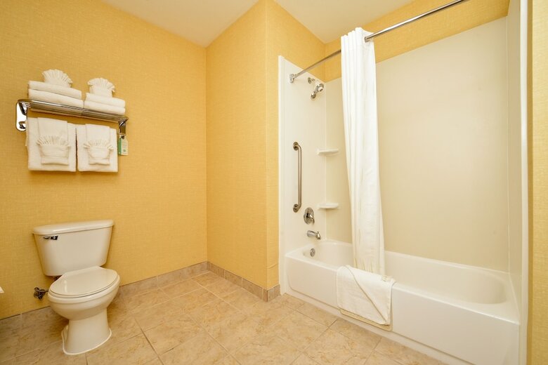 Hotel Comfort Suites Glendale - State Farm Stadium Area