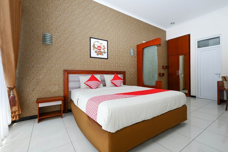 Hotel Oyo 1451 Arya Graha