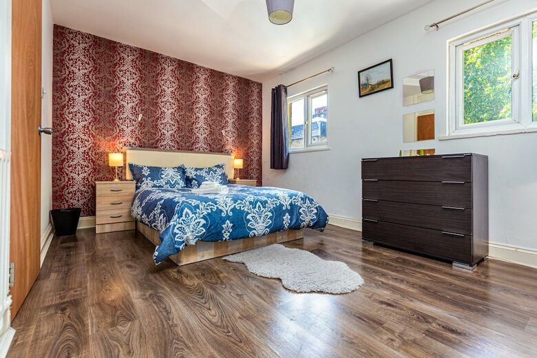 Apartamentos Bazely Street Deluxe Double Room 3