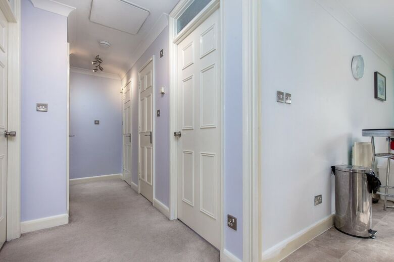 Apartamentos Metropolitan Close - Deluxe Guest Room 2