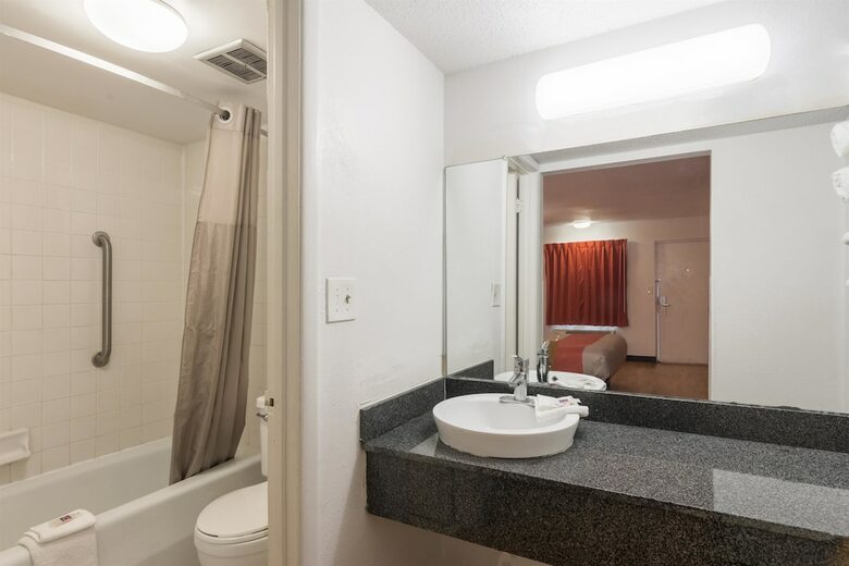 Hotel Motel 6 Calhoun, Ga