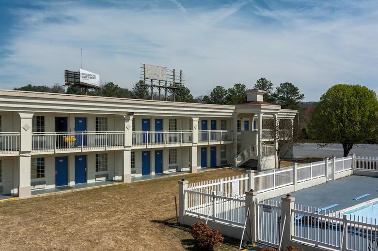 Hotel Motel 6 Calhoun, Ga