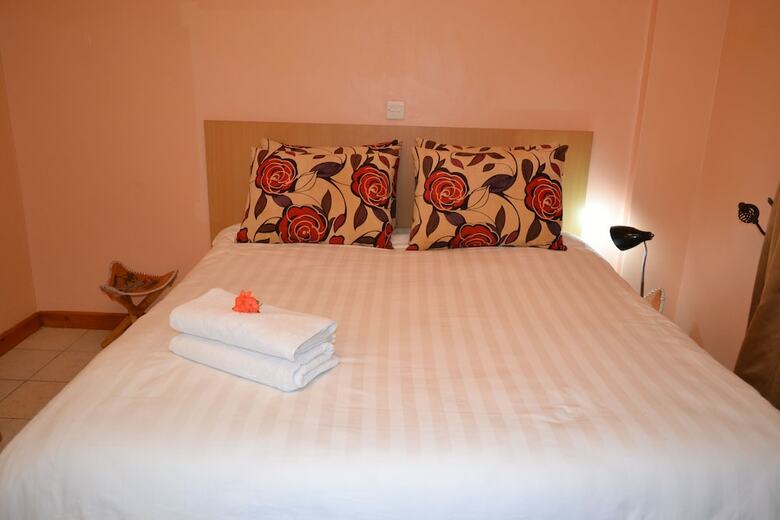Hotel Mpeta House