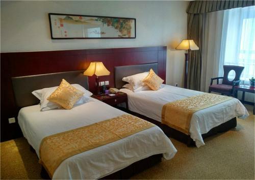 Zhongyi Pengao Hotel