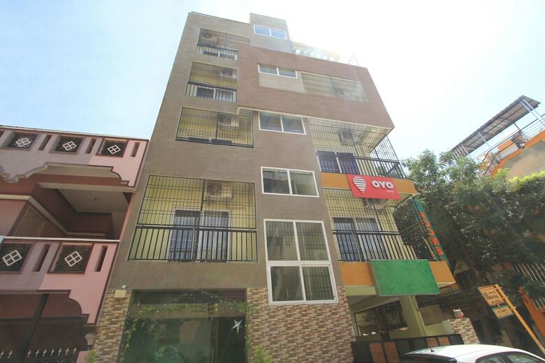 Hotel Oyo 829 Garden Green