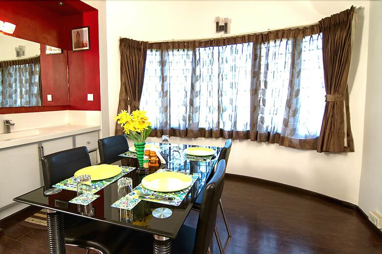 Apartamentos Phoenix Hospitality Services