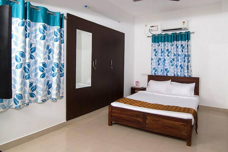 Apartamentos Phoenix Hospitality Services