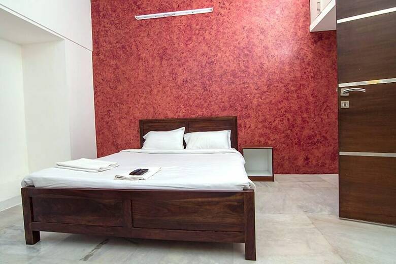 Apartamentos Phoenix Hospitality Services