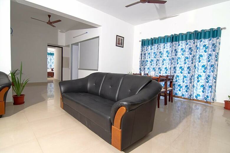 Apartamentos Phoenix Hospitality Services