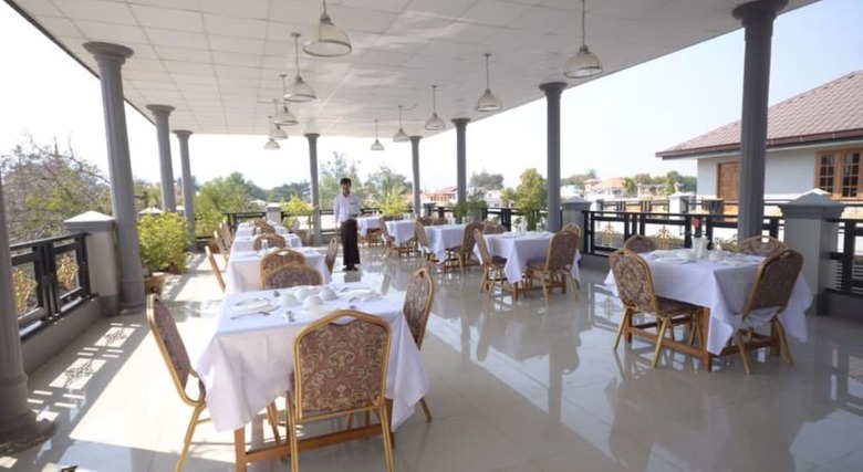 Inlay Palace Hotel