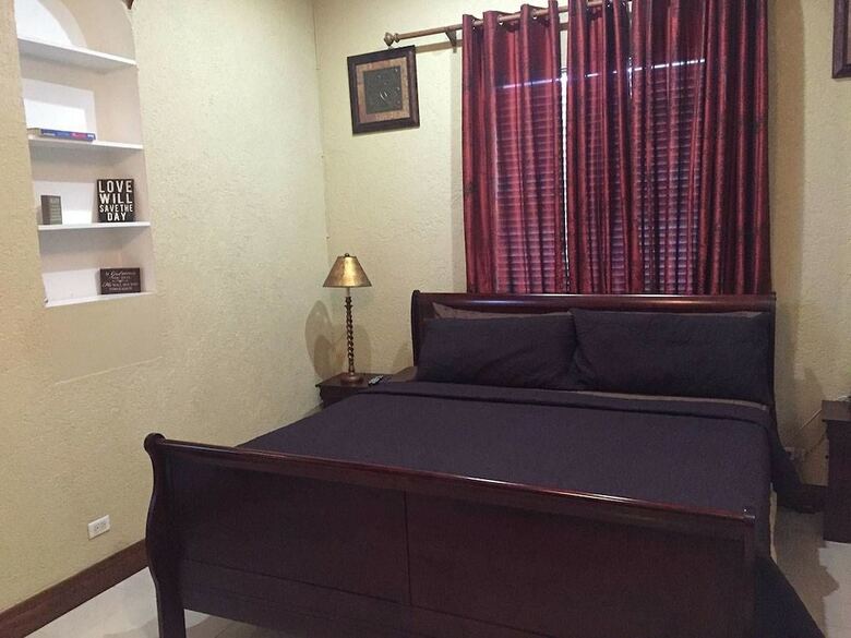 Apartamentos Brownstone Marlin Drive