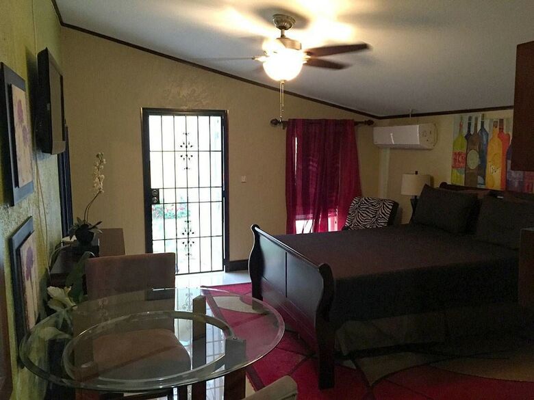 Apartamentos Brownstone Marlin Drive