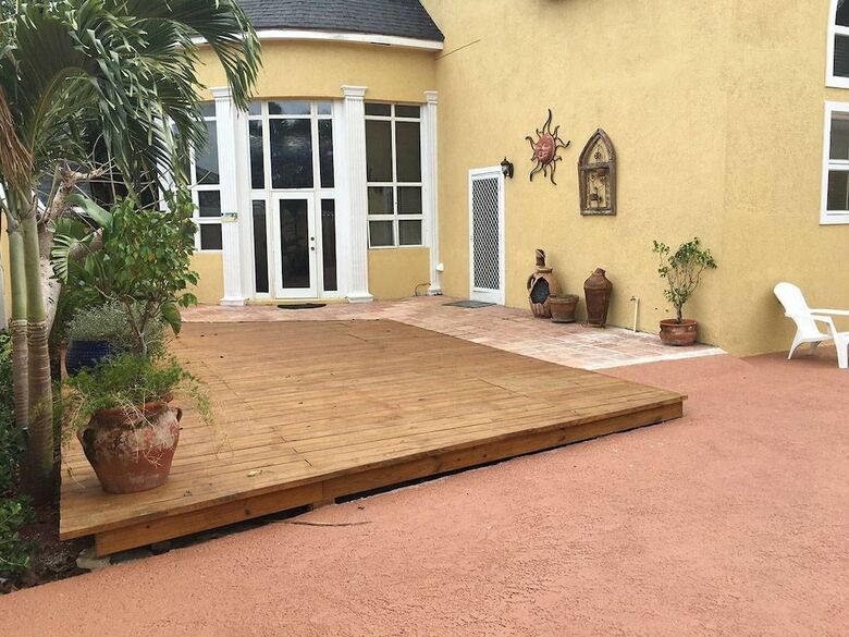 Apartamentos Brownstone Marlin Drive