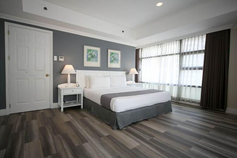 Hotel Infinity Tower Suites