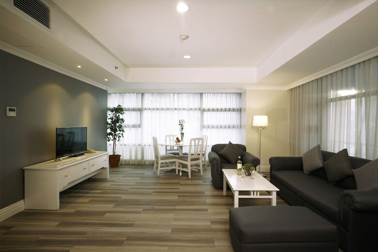 Hotel Infinity Tower Suites