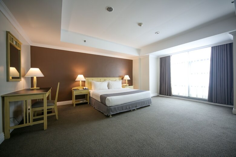 Hotel Infinity Tower Suites