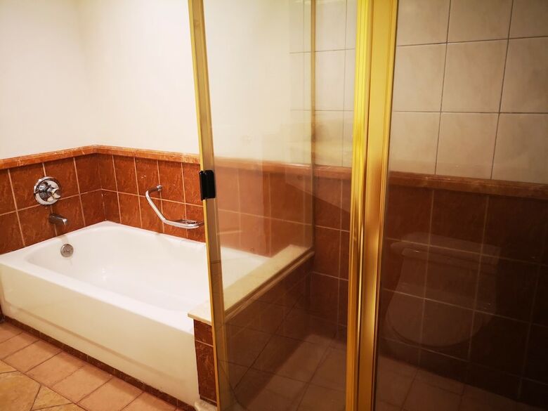 Hotel Infinity Tower Suites