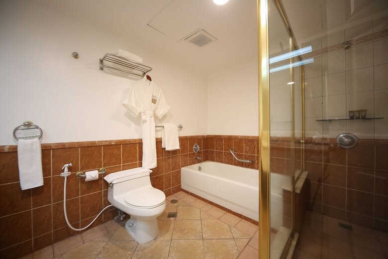 Hotel Infinity Tower Suites