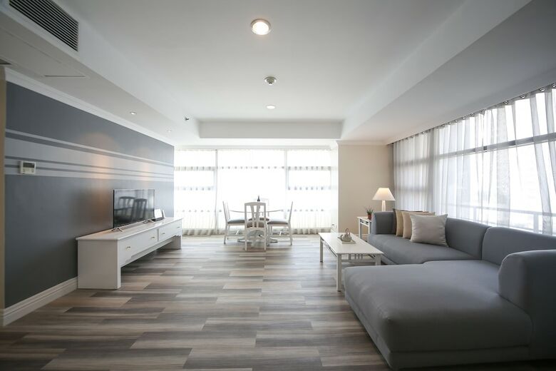 Hotel Infinity Tower Suites