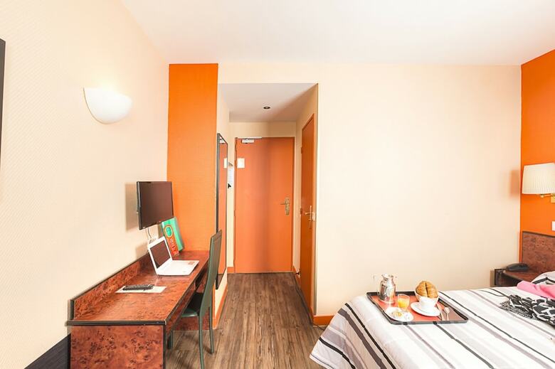 Hotel H�tel Pierre Nicole