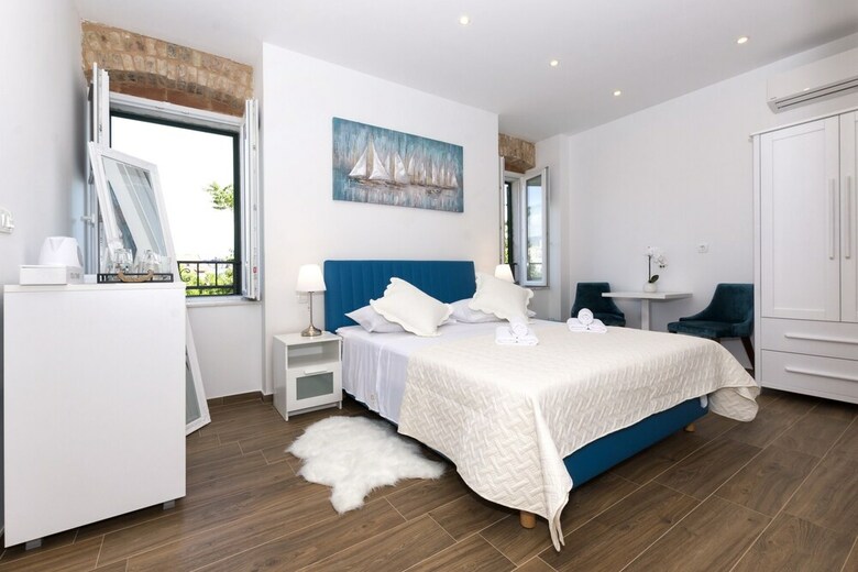 Peruzovic Rooms & Apartments