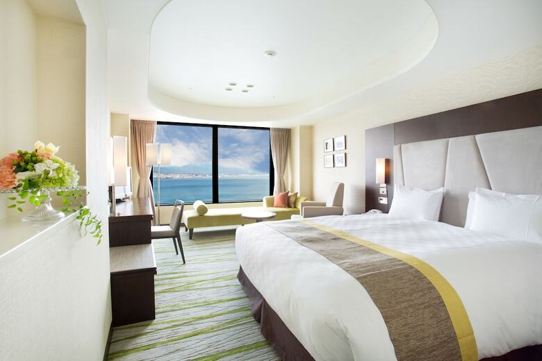 Lake Biwa Otsu Prince Hotel