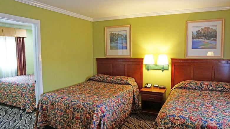 Hotel Redondo Inn And Suites