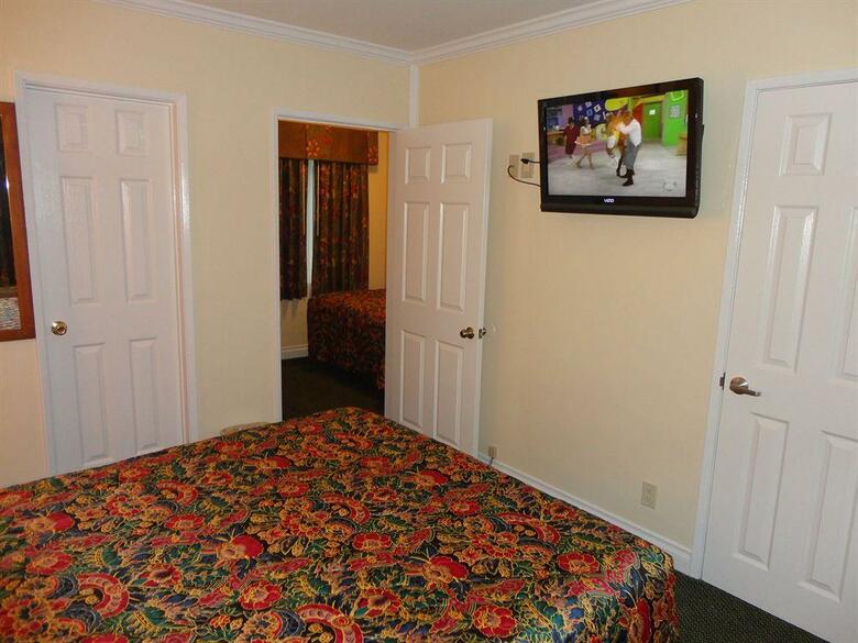 Hotel Redondo Inn And Suites