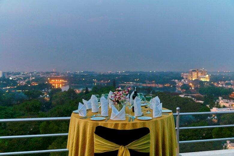 Hotel Royal Orchid Central Bangalore
