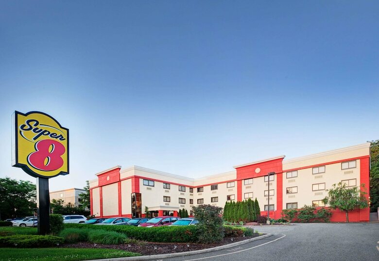 Hotel Super 8 By Wyndham Mahwah