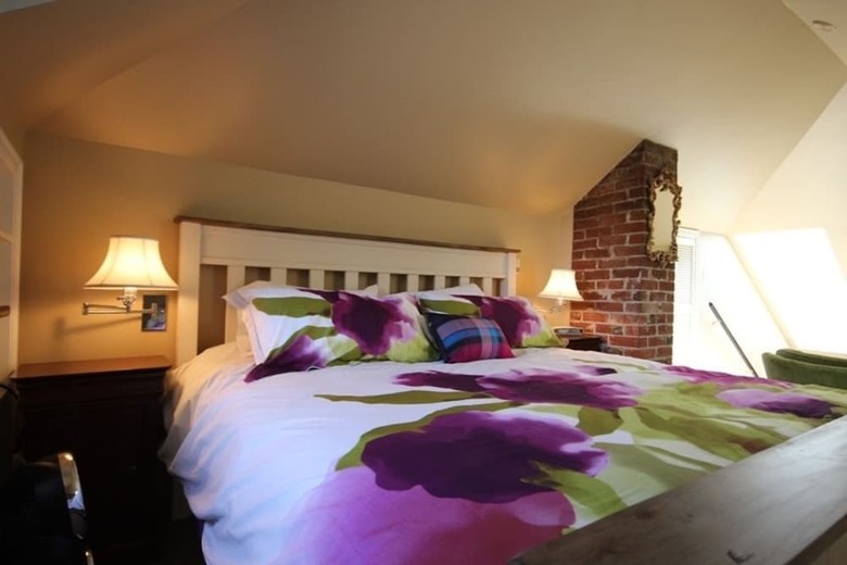 English Bay Inn Bed And Breakfast
