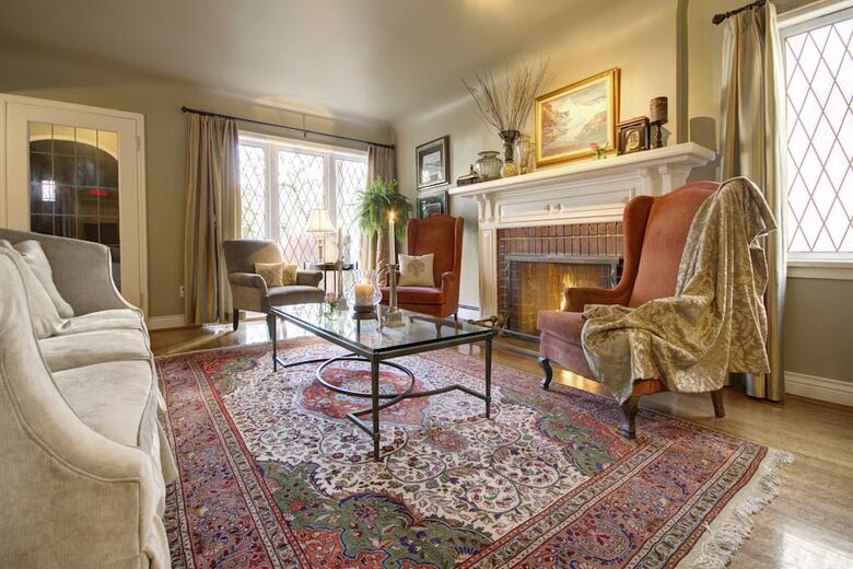 English Bay Inn Bed And Breakfast